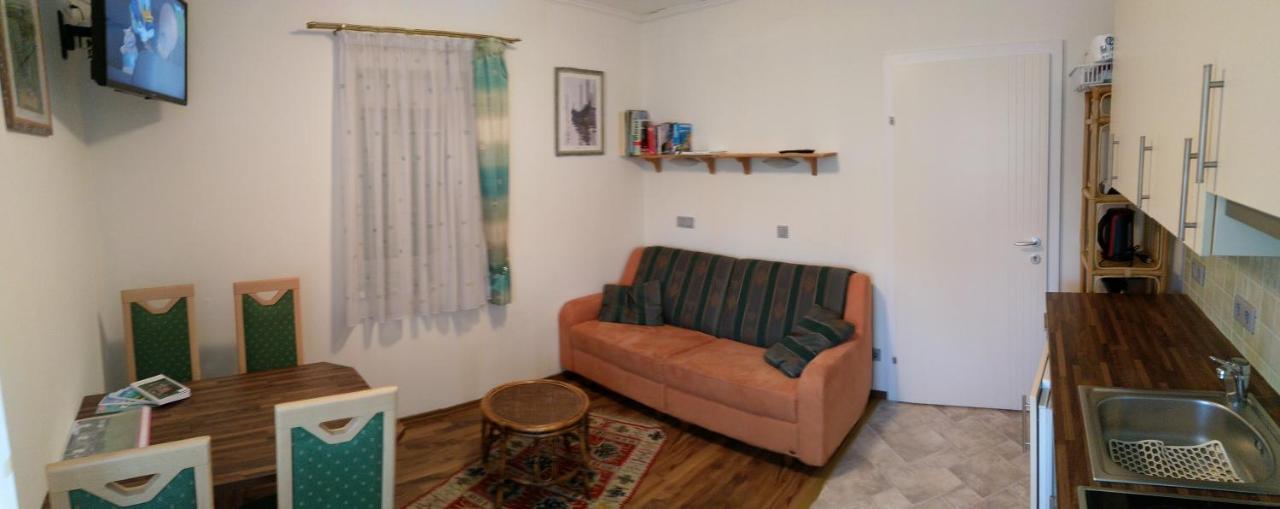 Apartment Haus Kiko *